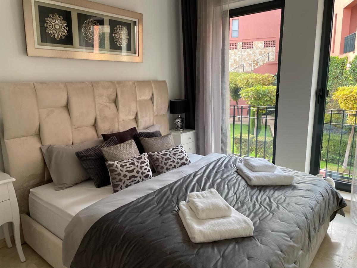 Calahonda Luxury Apartment With A Stunning Sea View Михас Экстерьер фото