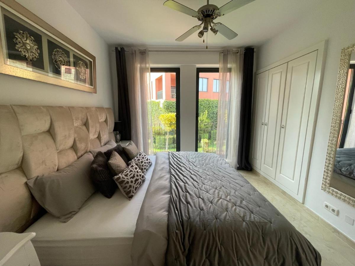 Calahonda Luxury Apartment With A Stunning Sea View Михас Экстерьер фото
